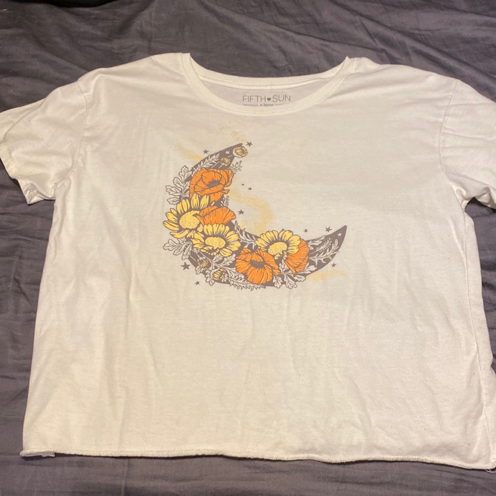 Graphic tee